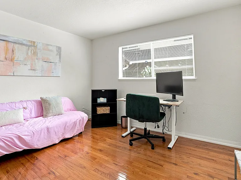1408 W Latimer Ave #1 — Photo 15