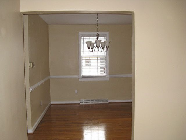 2nd image of 1305 Foxcroft Rd