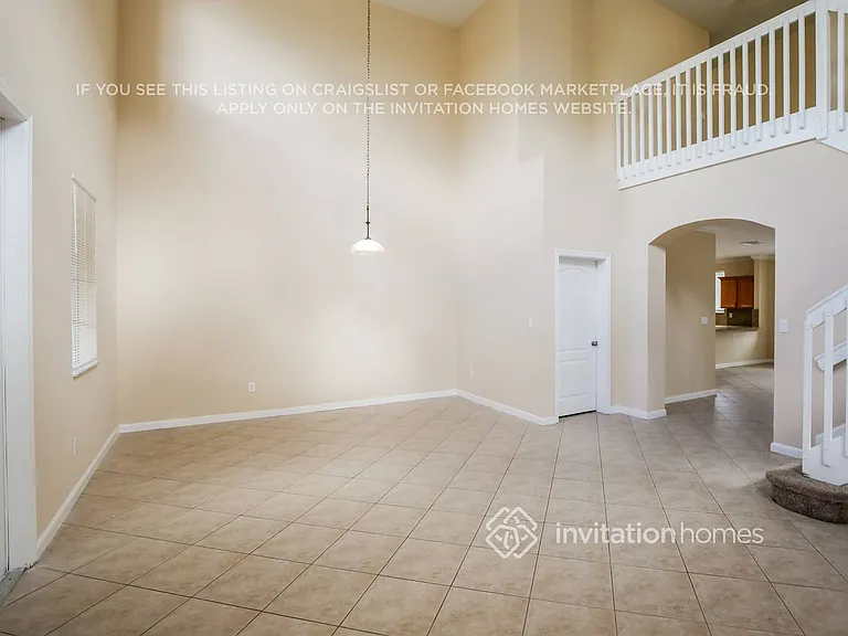 946 NW 206th St — Photo 5