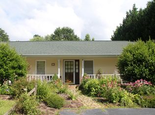 121 Stallings Rd, Taylors, SC 29687