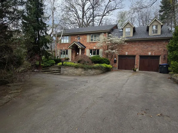 1701 Birchwood Dr, Mississauga, ON L5J 1T7