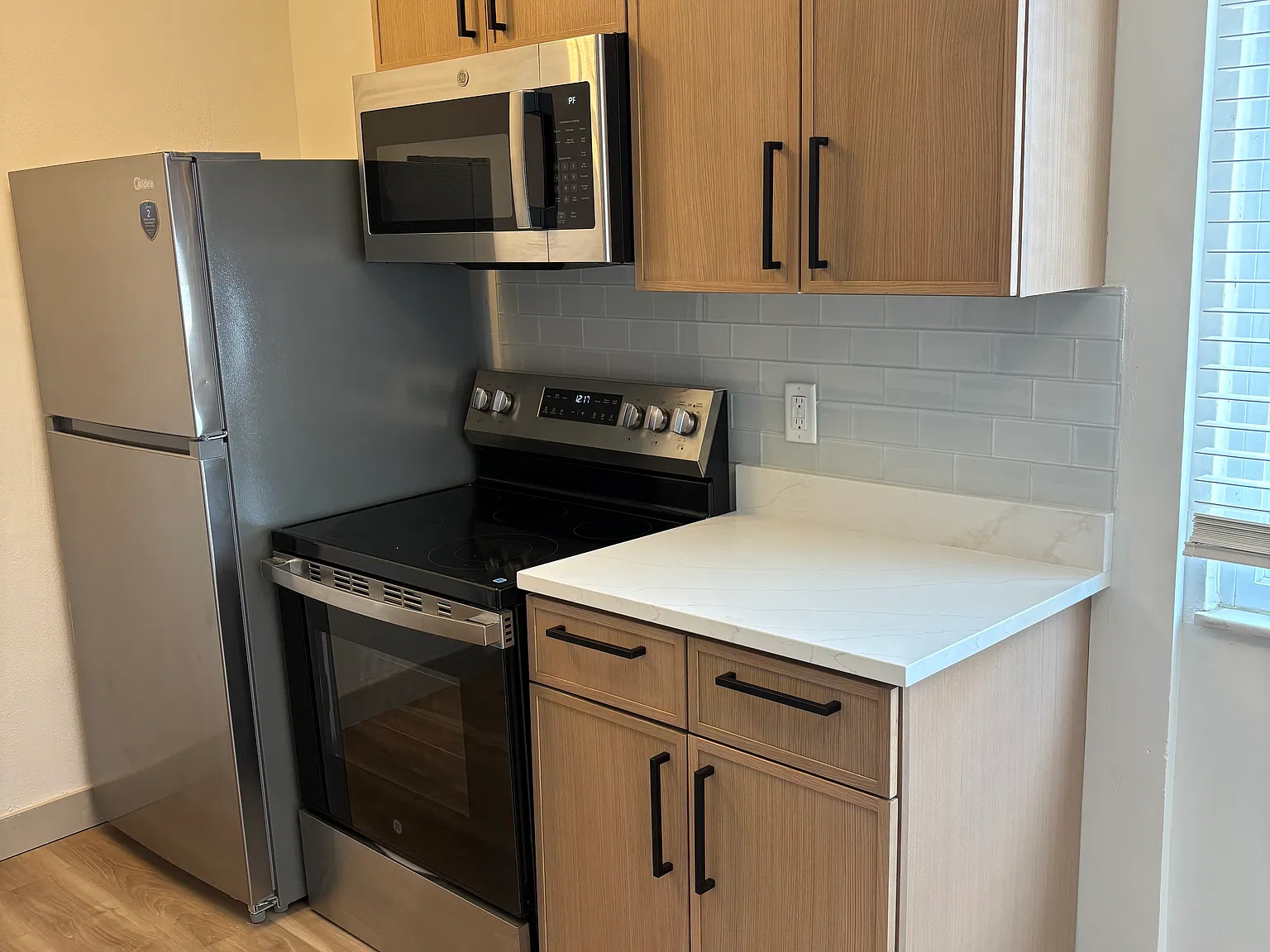 1 bed, 650 sqft, $1,150 — Photo 2