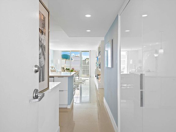 2nd image of 3580 S Ocean Boulevard #Ph 9b