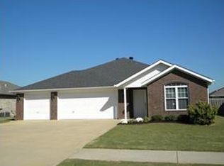 3908 SW Surrey Ave, Bentonville, AR 72712