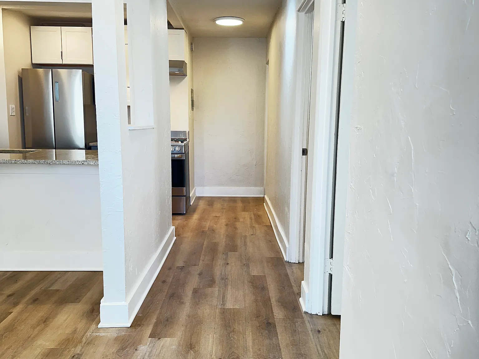 2 bed, 550 sqft, $1,300 — Photo 4