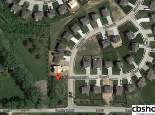 11808 Ashwood Dr, Bennington, NE 68007