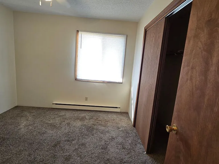 2100 Grand Ave — Photo 22