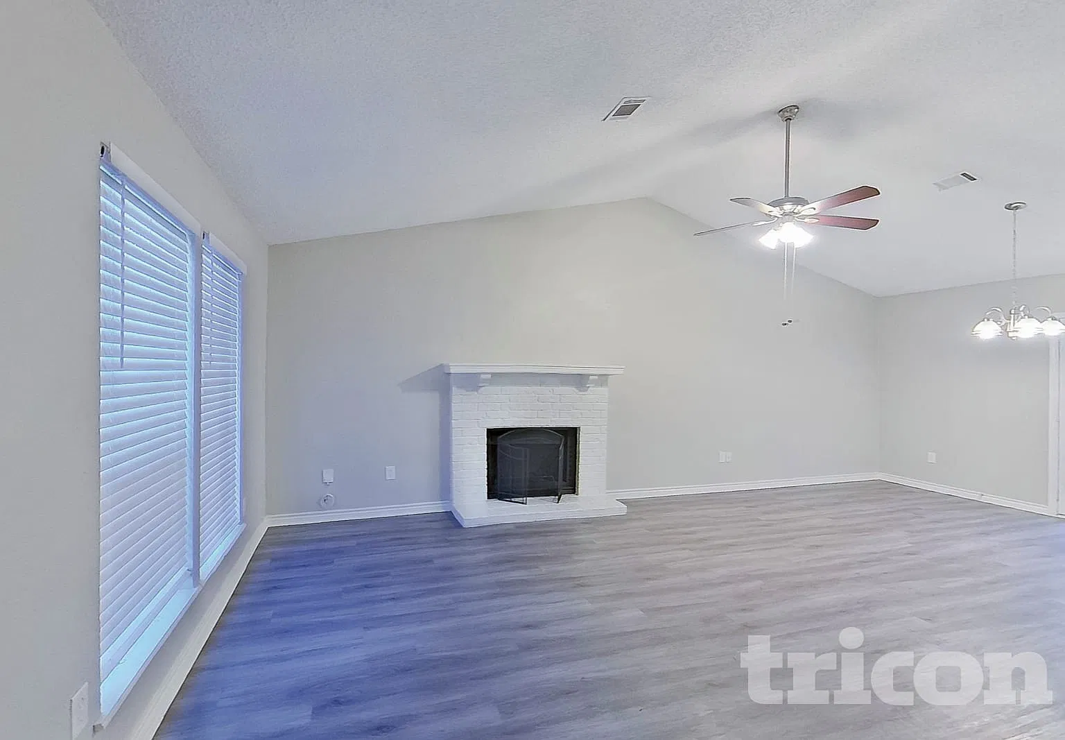4628 Moss Rose Drive Fort Worth TX — Photo 2