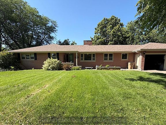 2nd image of 2426 Pioneer Blvd