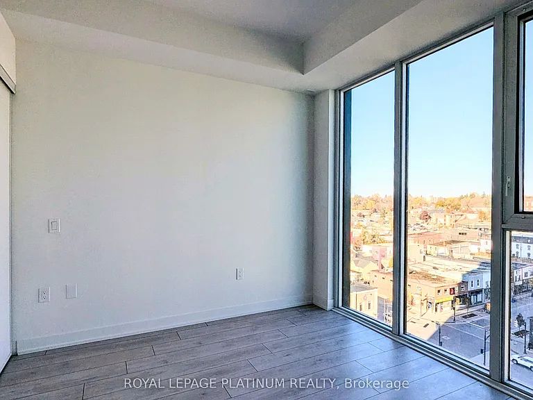 39 Mary St #806 — Photo 10