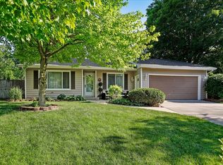 2209 Harrington Ct, Champaign, IL 61821