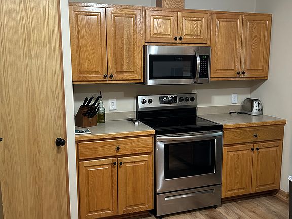 4th image of 107 Tischler Ave SE