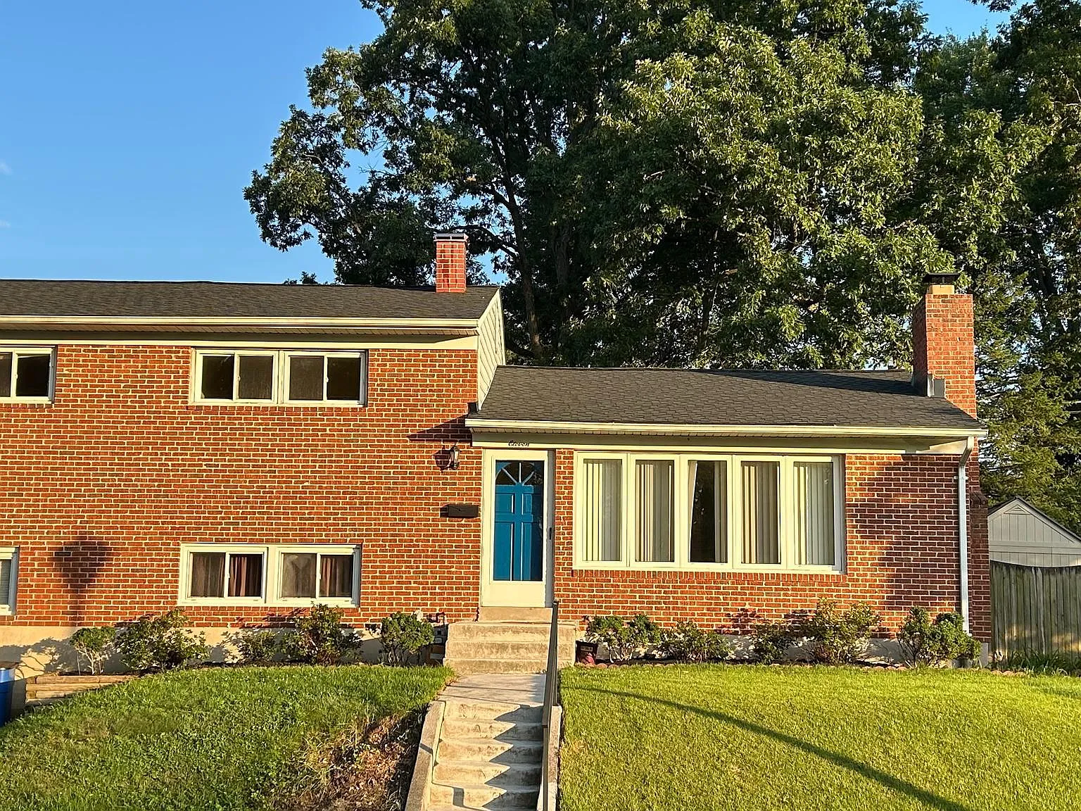3 bed, 2.5 bath, 1998 sqft, $2,950 — Photo 1