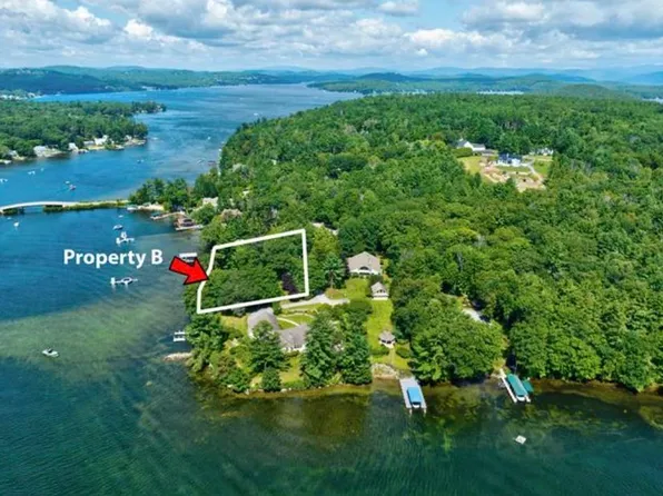 11 Loch Lane, Gilford, NH 03249