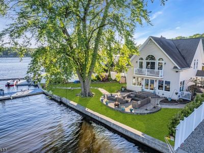 35 Benedict Dr, Lake Hopatcong, NJ, 07849