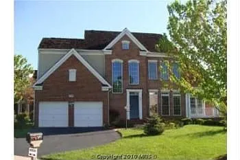 400 Warner Ct SW photo 1