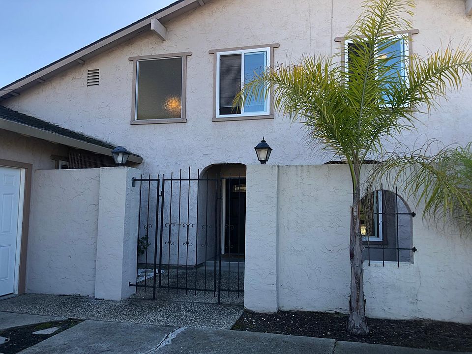 1st image of 5742A Malpas Dr