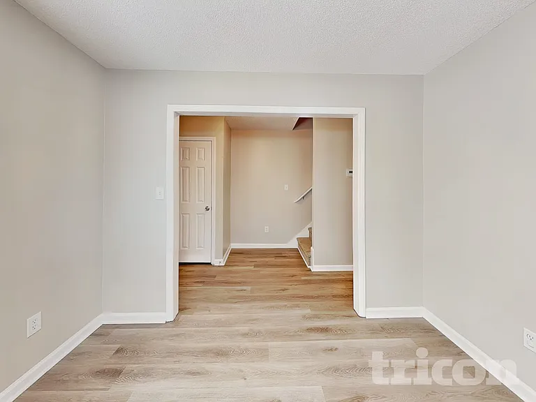 4417 Woodlawn Dr — Photo 4