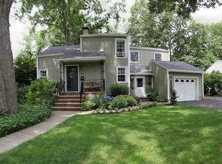 40 Cypress St, Westwood, NJ 07675