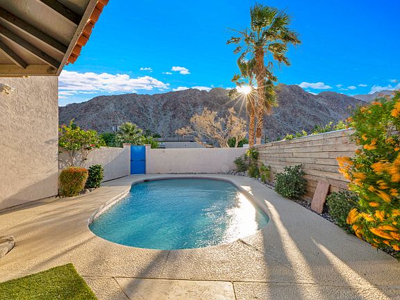2nd image of 52420 Avenida Juarez