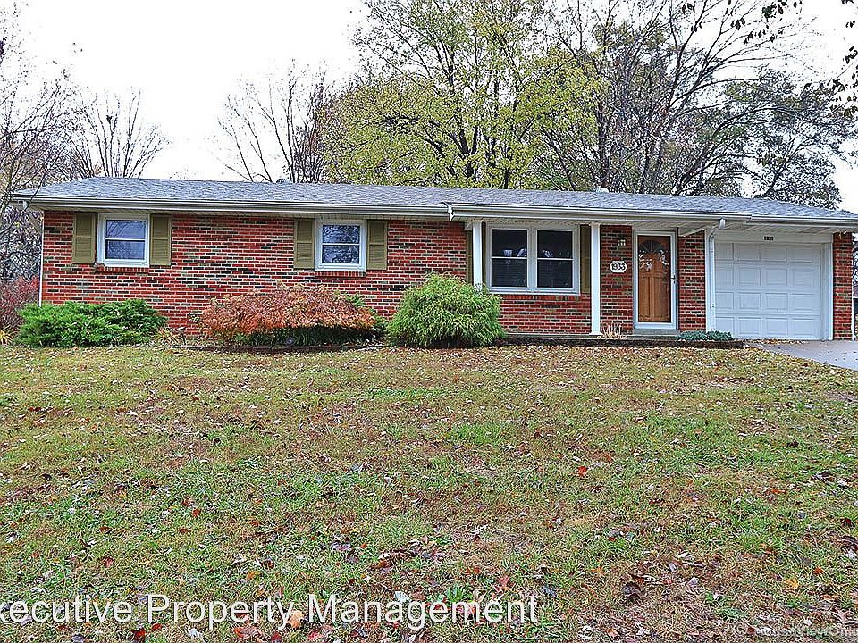 1st image of 1933 Carolina Ln