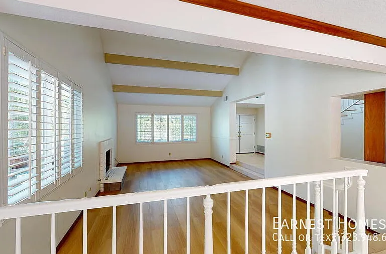7814 Woodhall Ave — Photo 4