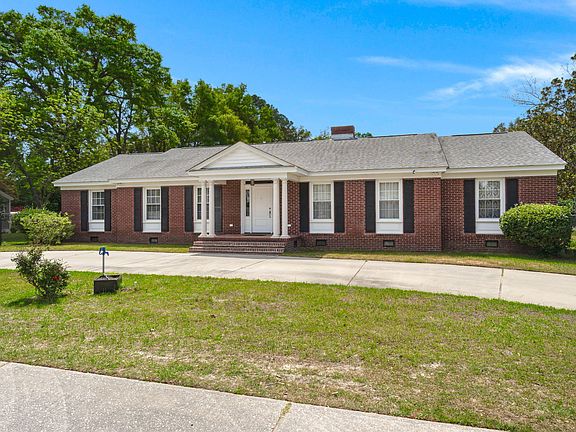 3rd image of 179 Azalea Ave