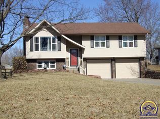 5201 NW 52nd St, Topeka, KS 66618