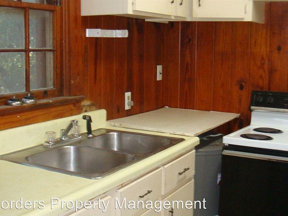 2nd image of 1405 Iola Dr