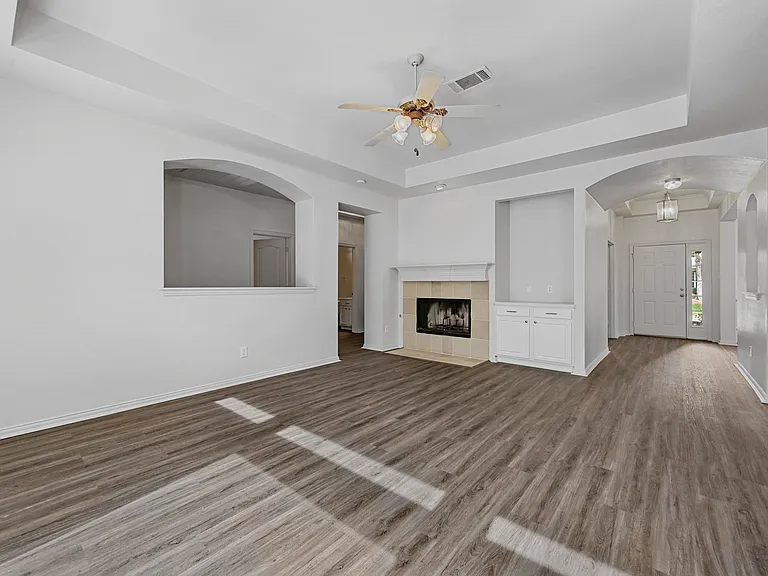 1711 Peregrine Dr — Photo 7