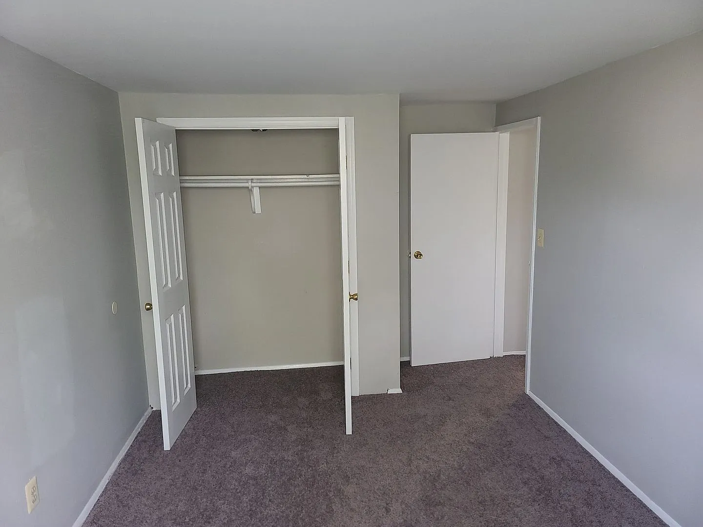 Spacious FourBedroom Home with Large Yard and Easy Commuter Access — Photo 3