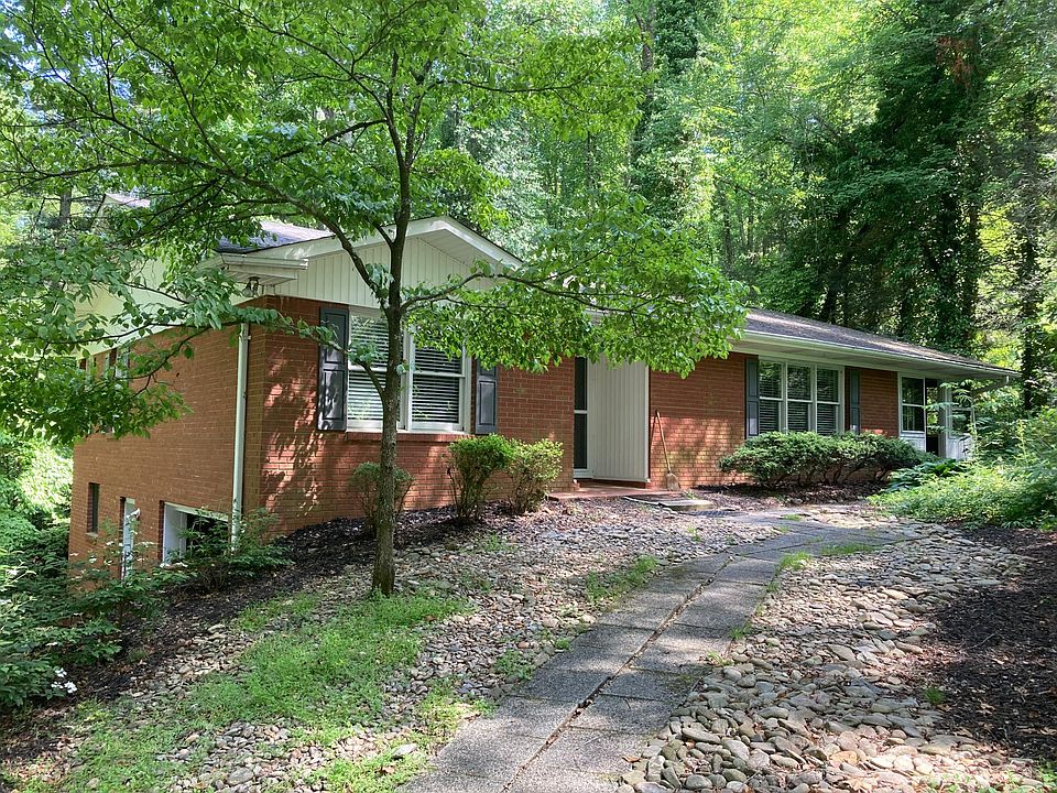 144 Haywood Knolls Dr, Hendersonville, NC 28791 Zillow