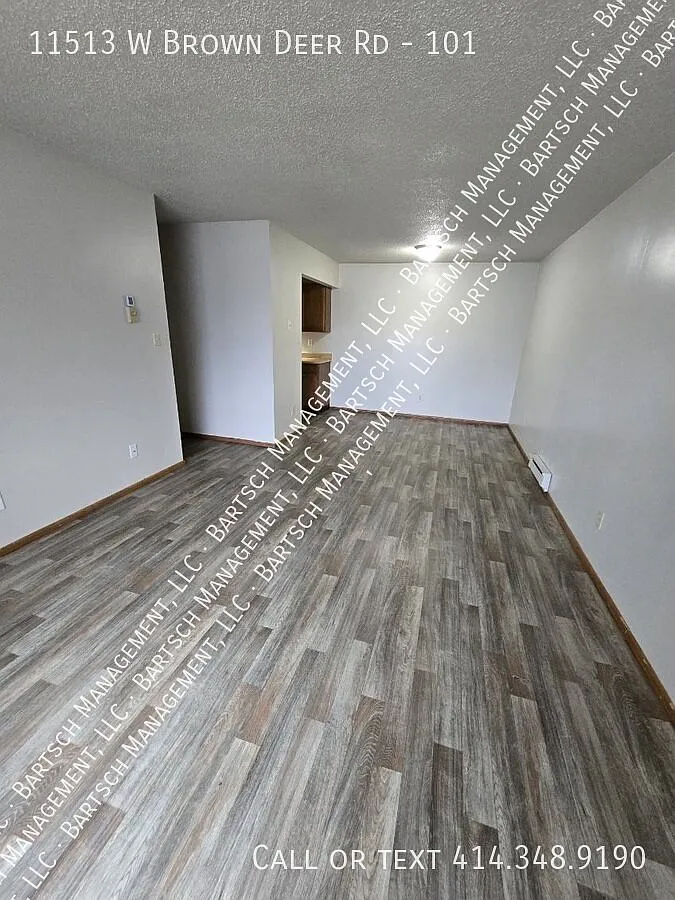 2 bed, $1,100 — Photo 4