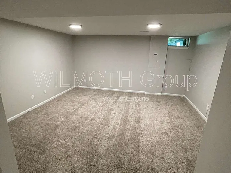 8536 Hague Rd — Photo 16