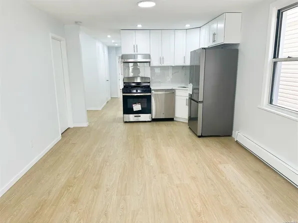 (undisclosed Address), Flushing, NY 11358