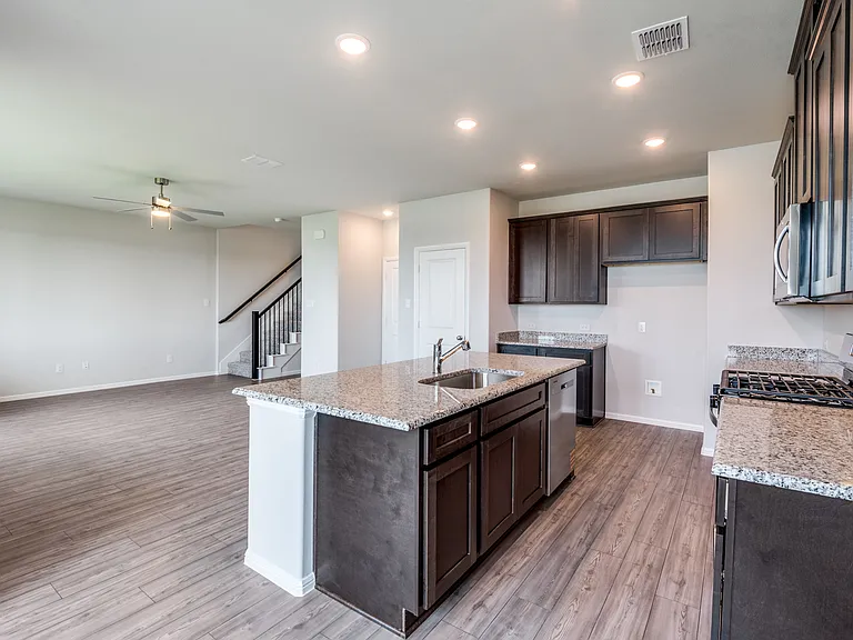 737 Santa Lucia Dr — Photo 17