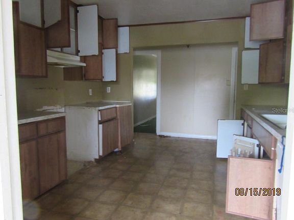 4th image of 407 N Church Ave