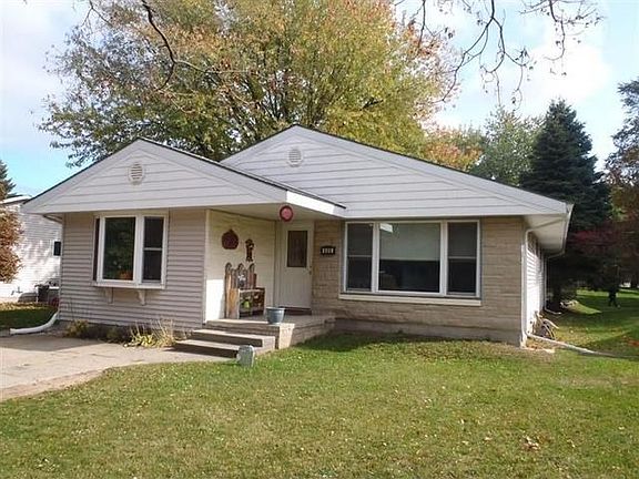 2nd image of 408 N Emily St