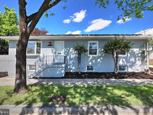 4308 Nannie Helen Burroughs Ave NE, Washington, DC 20019