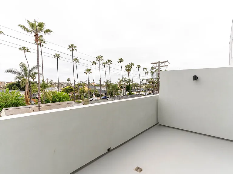 The Flats South Oceanside - where modern luxury meets coastal lifestyle — Photo 22
