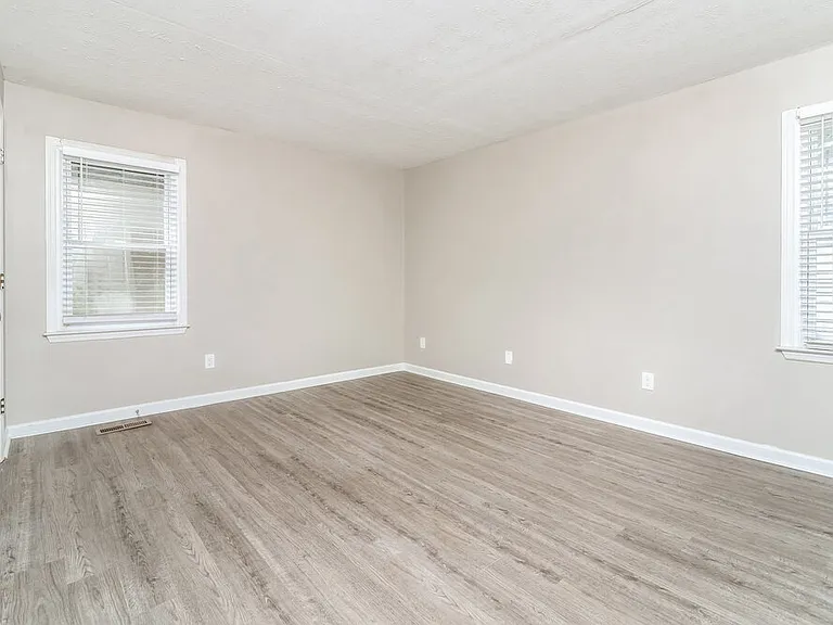 3106 Calumet Cir NW — Photo 14