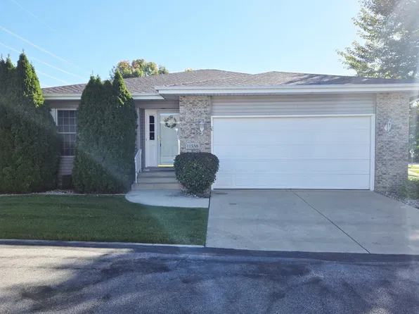 11538 Homestead Village Ct, Saint John, IN 46373