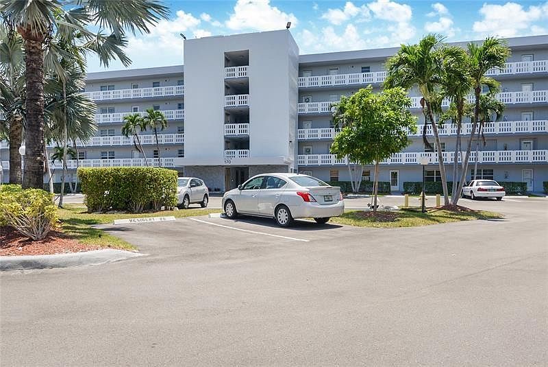 1st image of 170 SE 5th Avenue #307