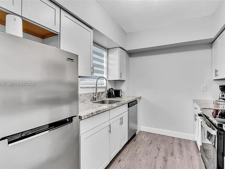 10002 E Bay Harbor Dr #6 — Photo 17
