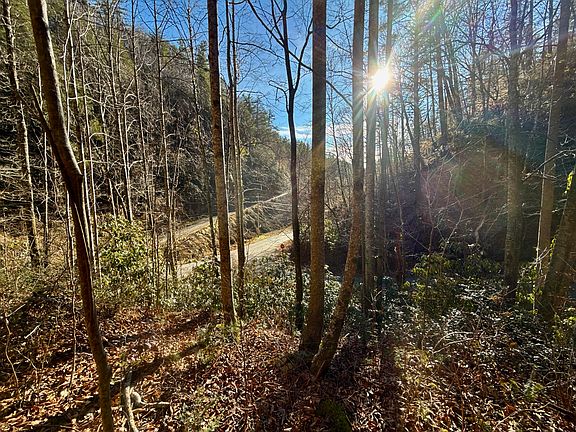 2nd image of 4/AC Big Creek Rd