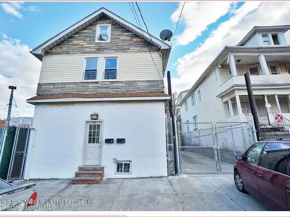 698 Henderson Ave, Staten Island, NY 10310