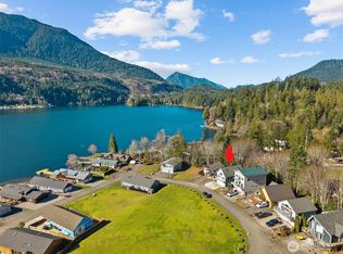 481 Maple Grove Rd, Port Angeles, WA 98363