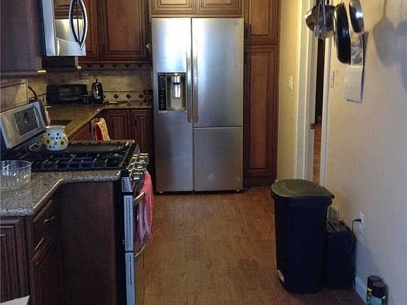 3rd image of 107-63 110th St