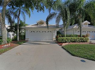 2282 Stacil Cir #7, Naples, FL 34109