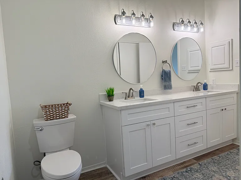 921 Marine Dr — Photo 20